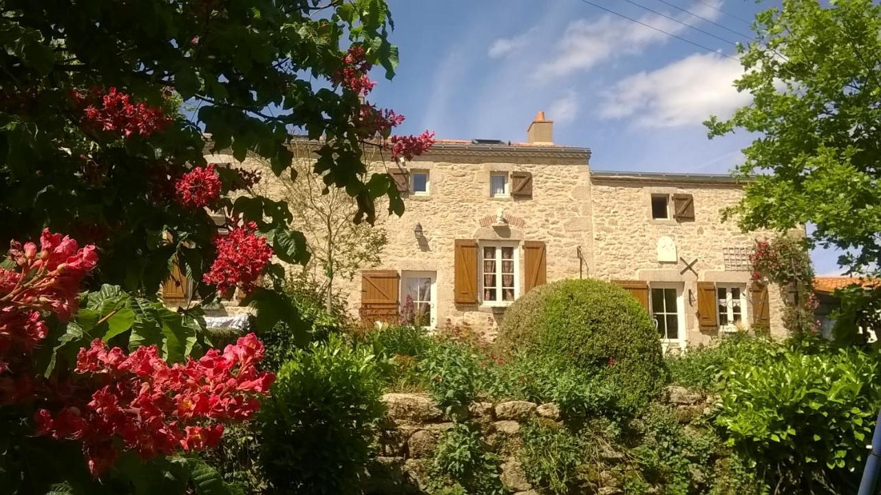 Au Coeur De La Nature Saint-Malo-du-Bois Eksteriør bilde